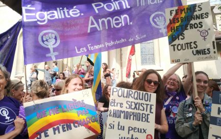 Vendredi 14 juin 2019, femmes protestantes lors de la grève des femmes à Lausanne. / EERV
