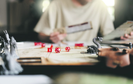 Le jeu de rôle, une mécanique utilisée aux Avançons pour découvrir le monde de la Bible. / ©iStock