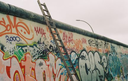 Le Mur de Berlin / © iStock/NatalyaLucia