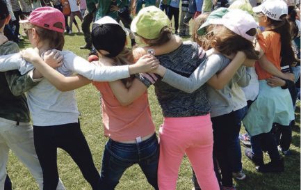 Ronde d’enfants lors de la fête régionale du 5 mai 2018 à Ependes. / © Anne-Christine Rapin